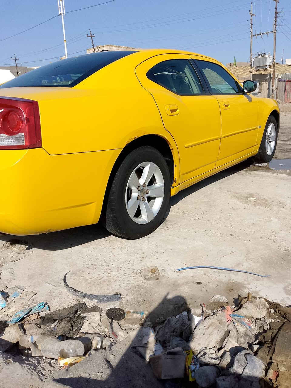 سلام عليكم جارجر 2010اصل بسمي مداور ثاني يوم السياره برغي مانقصه مكينه كير جدد حداديه وتخم تاير قبل سبوع بدلتهن تدفئه تبريد منضومه جديده سياره جاهزه من كلشي ضرره فقط تبديل باب خلف السائق السعر 98 مكاني ناصريه ***********
