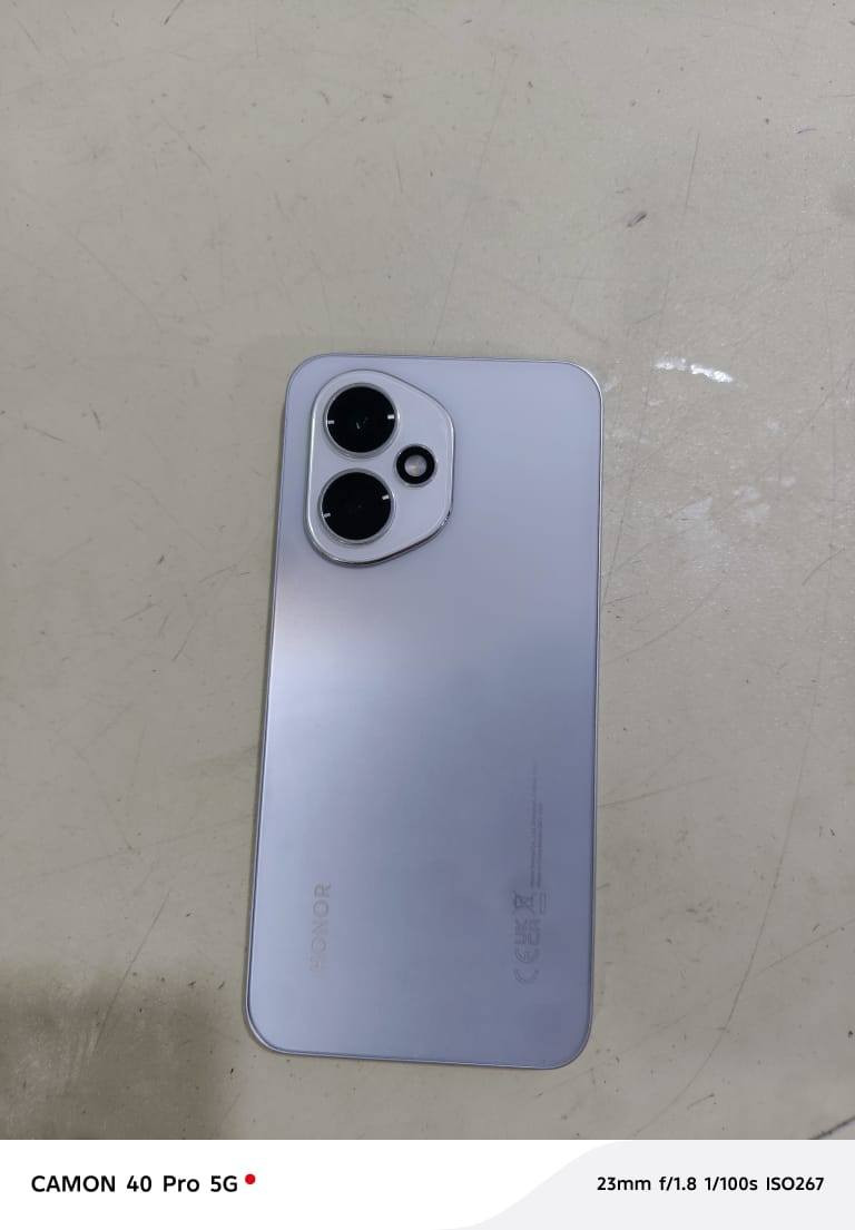 سلام عليكم. جهاز هونر 400 ذاكره 512.عشوائيه 12.جهاز نضيف كلش. اشتريته بدايت سنه صارله 3 اشهر و 15 يوم السعر 470 الف قفل ماكنه بغداد اليوسفيه لايوجد توصيل لل استفسار واتس اب ***********
