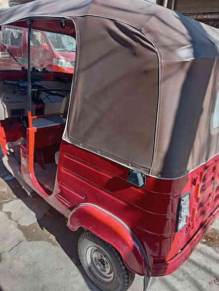 السلام عليكم تكتك للبيع موديل ٢٠١٩
تكتك نضيفه معمره ومصبوغه عام للجماليه
مكاني بغداد الدوره ابو دشير
***********
سعر ٥ ونص وبيه مجال
