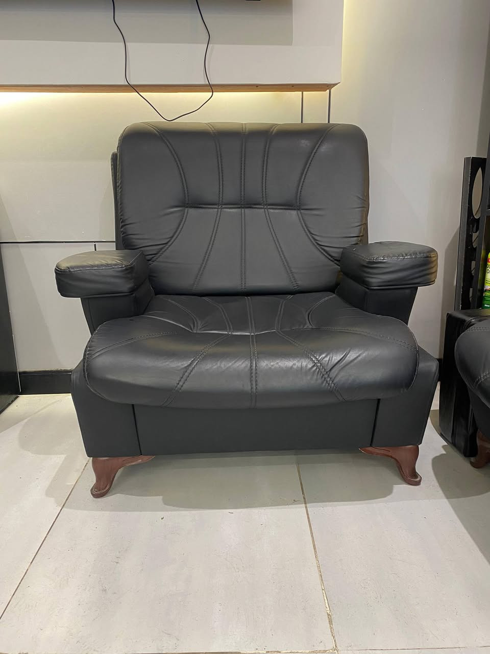 كراسي عدد ٦ وعرباين عدد ٦ وتخم كلهن جدد للبيع مكان منصور داودي أي تفاصيل عله خاص أبيع شلع


**إذا كنت صاحب هذا الإعلان وتريد حذفه لأي سبب، رجاءا أرسل رسالة إلى الدعم الفني**