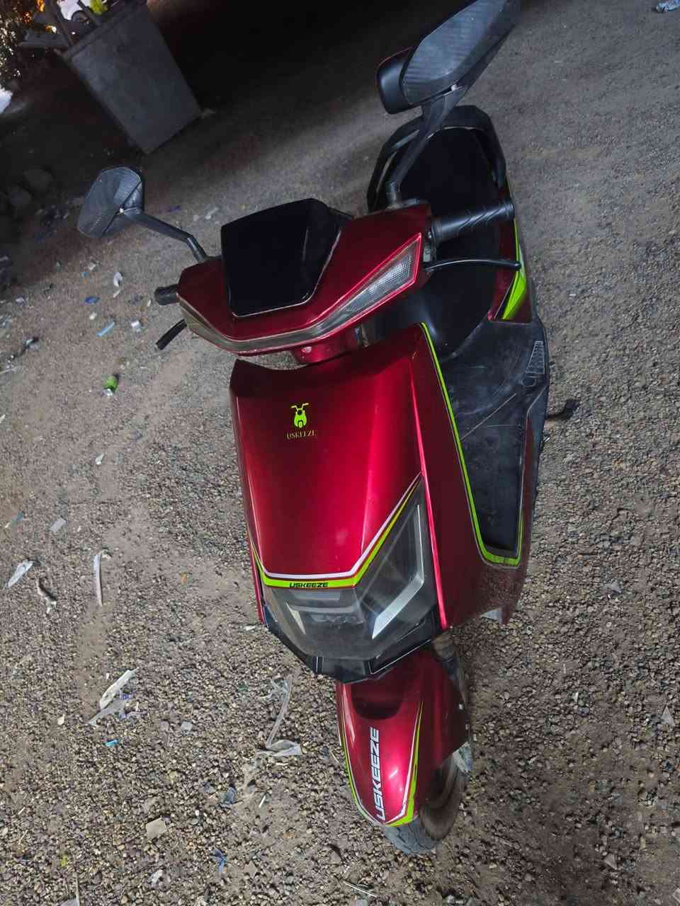 سلام عليكم موطور شحن للبيع فول 🔥
بطاريات بحاله ممتازه 
موطور عله ايدي وتجي جيك وشوف 
وبيك خير ودلل سعر 550وبي مجال حك الجيه 
مكان خالديه رقم الهاتف ***********وبي واتساب
