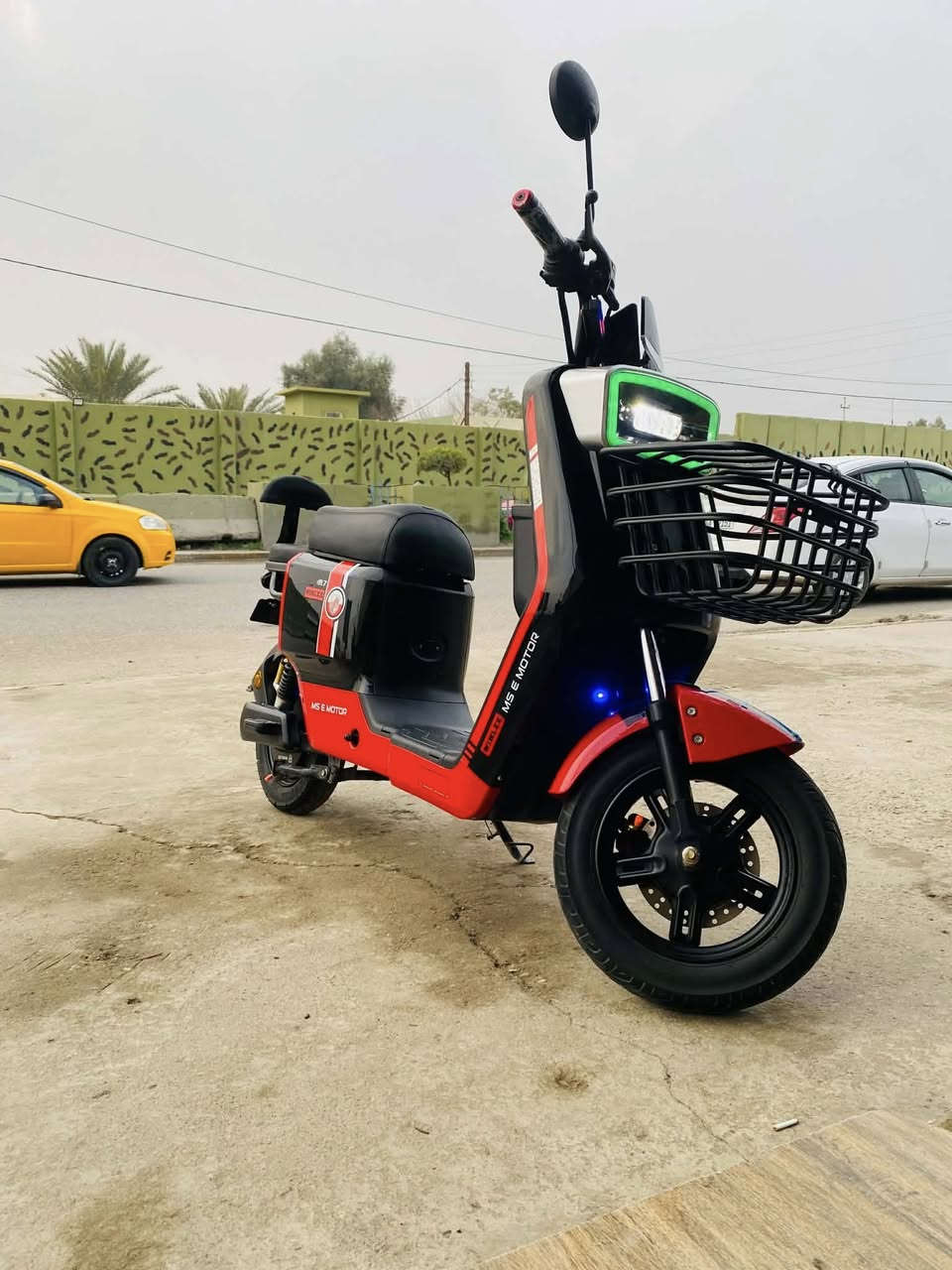 ار 7 
موديل 2025 
6 بطاريات 
تايرات جدد
وياه شاحنه 72 فولت 
سرعه 99 
مابيه اي عطل 
سعر 525 الف وبي مجال 
عنوان كركوك حي العسكري


**إذا كنت صاحب هذا الإعلان وتريد حذفه لأي سبب، رجاءا أرسل رسالة إلى الدعم الفني**