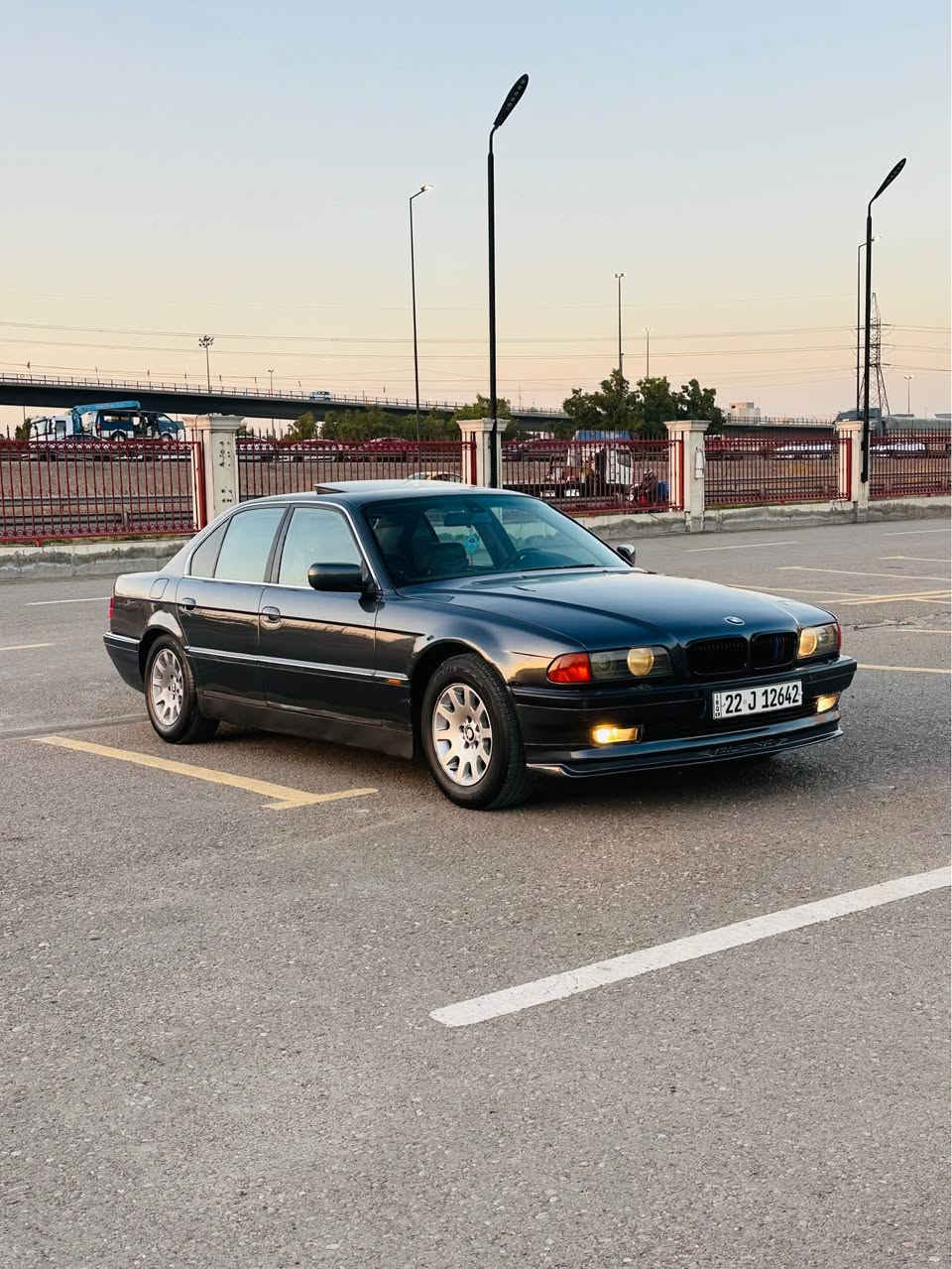 للبيع بي ام كاسحه 740

موديل 1996 اصل. رقم ارييل دولي. 

مكينه 8 سلندر سياره بلاديه ع وضع شركه صبغ فقط جماليه

مكينه كير جدد صدر تخم تاير كله جديد تبريد ثلج. 

سياره فول مواصفات سلايد طكتين شغال جام كهرباء 

كشنات جلد جنطه شفط برده كهرباء. سياره كامله مابيها نقص

مكان سياره بغداد حي الجامعه. سعر 80 وبيها مجال رقمي *********** بغداد, العراق
