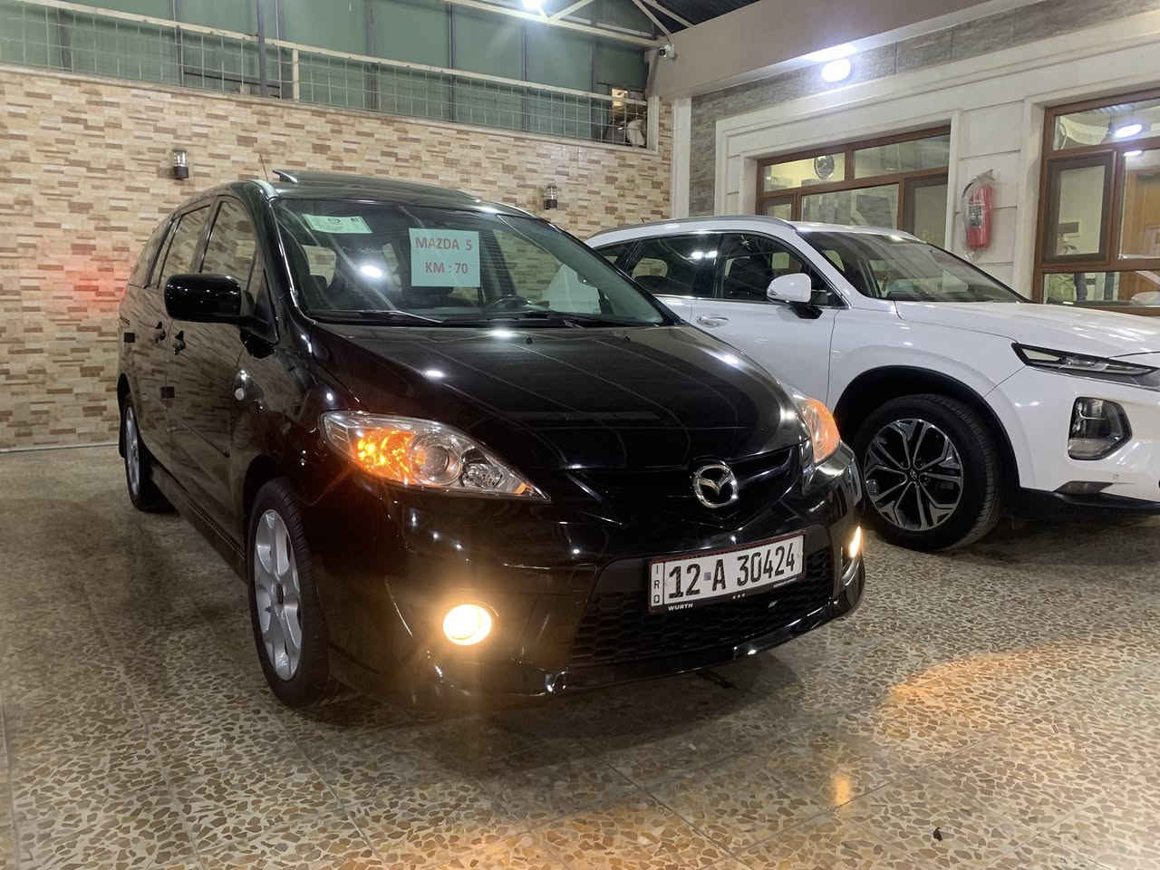🟡^بـســم الــلّــه مــاشـــاء الــلّــه ^
🔹النوع :  مازدا   5✅ 
 
🔹الفئة  :  5⚡ 
بلد الصنع :اليابان وارد

🔹اللـون :  اسود ملكي
🔹عددٍ المقاعد: 7راكب كشن منفصل Vip
🔹 Clean: لاتوجد عيوب ✅
🔹سـنة الصـنع  : 2009  
🔹تكييف :  مكيفه ❄️ 
🔹قوة المحرك : 20 
🔹الحـالة : مُمتَــٰـازَة جدا  ✅ 
🔹نظيفــة جــدآ درجـة أولـى 
🔹المسـافة المقطـوعة : 70 ألف
🔹نـاقل الحـركة : أوتوماتيكي 
🔹نـوع الوقـود : بنزين

مواصفات السيارة
كير اوتوماتيك …تحكمات  جهتين 
نوافذ ومرايات كهربائية
ويل كب
نظام Eco اقتصادي 
فتحة سقف سلايد رووف
مقاعد 7 راكب سياحي Vip
تبريد تدفئة شاشة
عداد الكيلومترات 70 الف  حقيقي 
رقم نينوى انكليزي 
كابون بانزين تحويل مباشر
السيارة عائلية بعدها بحالة الوكالة جديدة خام  على وضع الشركة ابيعها كفالة عامة 
السعر النهائي 100 للاستفسار ***********
