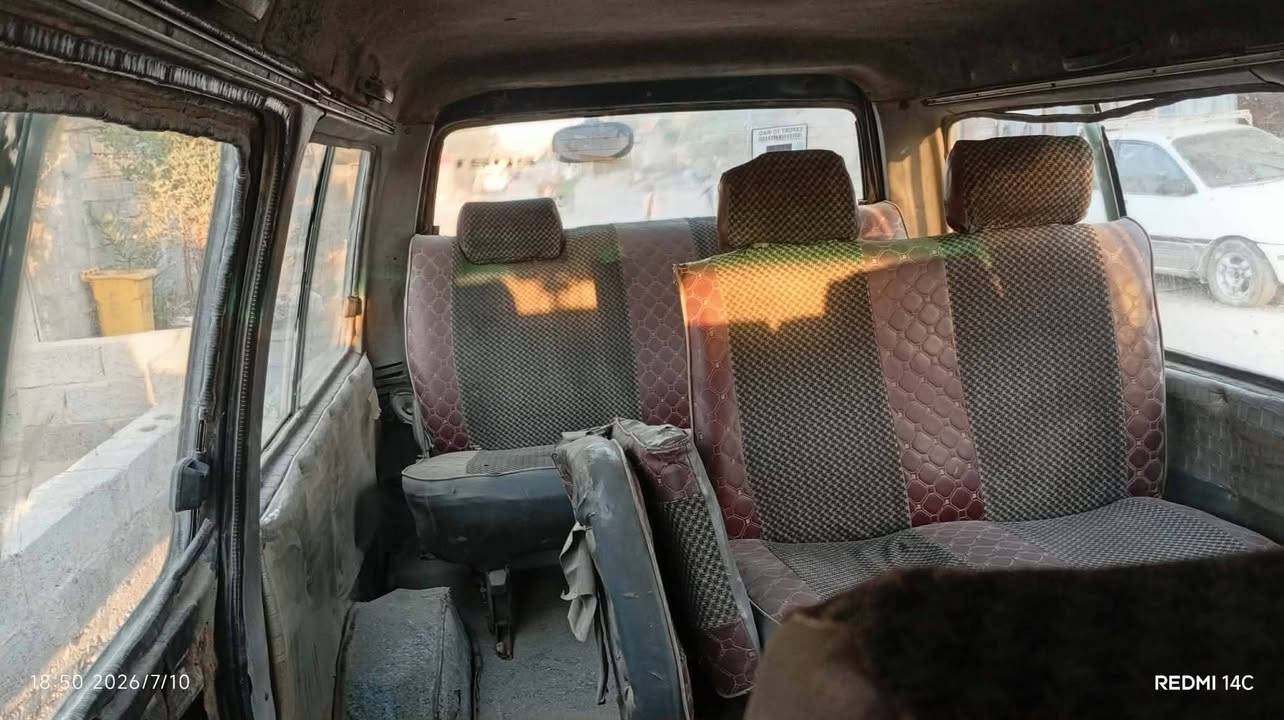 السلام عليكم سياره بستا موديل ١٩٩٥
لون نيلي التواصل ع هاذا الرقم/***********///***********/
