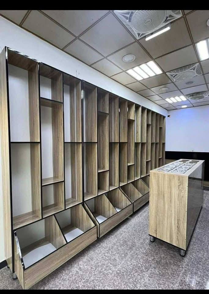 سلام عليكم يتوفر فاترينات جميع الالوان ولقياس فقط رفوف ب٥٥ القطعة وتوصيل ع قطعة ١٥ اذكمية سعر يتغير ‏‪***********‬‏
