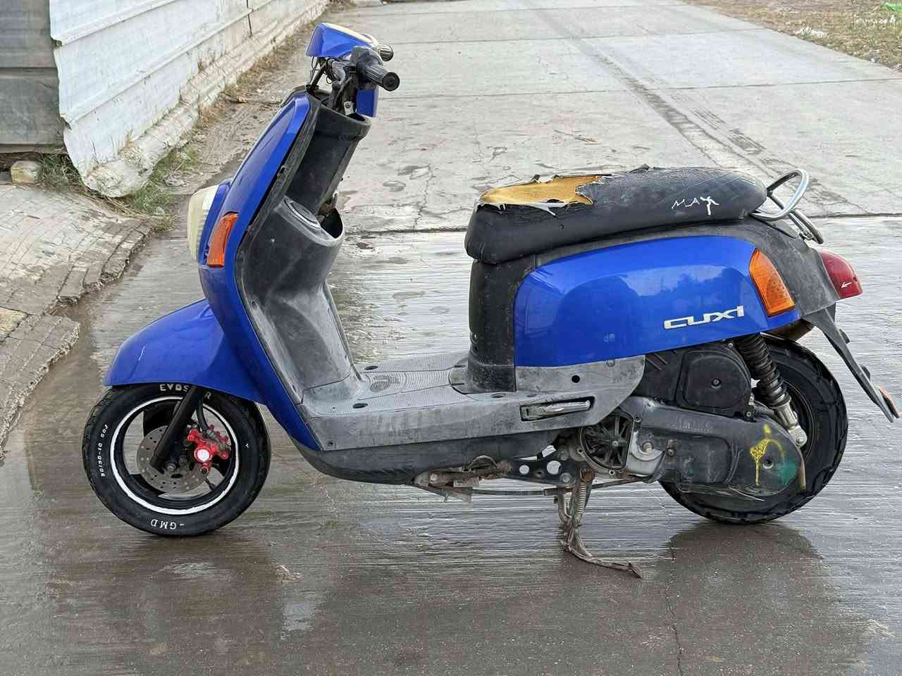 سلام عليكم شباب
￼ 

للبيع دراجة ماكس بوليسي دراجة طافية أبيع كوم حديد 

عطلها كهربائيات اكفلك مكينه  لئن مكينه جديده

رنبه.  سعر قيم واخذ بل يرضى الله

مكاني بغداد العامريه

***********
