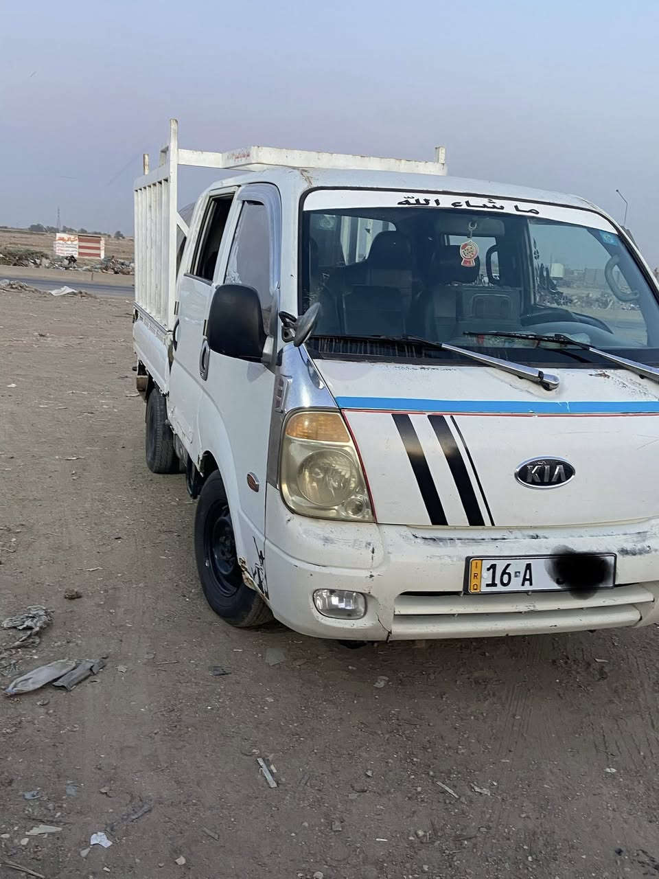 السلام عليكم
للبيع كيا حمل دبل قمارة موديل ٢٠٠٦ محرك ٣٠٠٠ مشترك رقم القادسية جديد إنكليزي 
سنوية إلى ٢٠٢٨ السعر ٨٥ مكان السيارة بغداد 
***********
