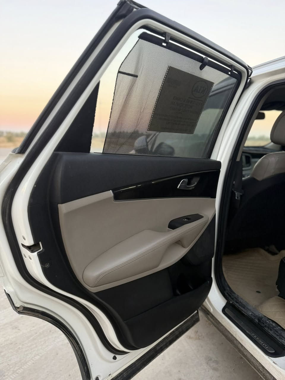 كيا سورنتو 2016خليجي
كفالة عامة سيارة محرك V6 رقم بغداد
كير مكينة حدادية تبريد خير من الله 
فور ويل برد خلفية  زراك لايت جنطة كهرباء 
ماشية 183 km
السعر 215 وبيها مجال 
مكاني بابل -الشوملي  ***********-***********
