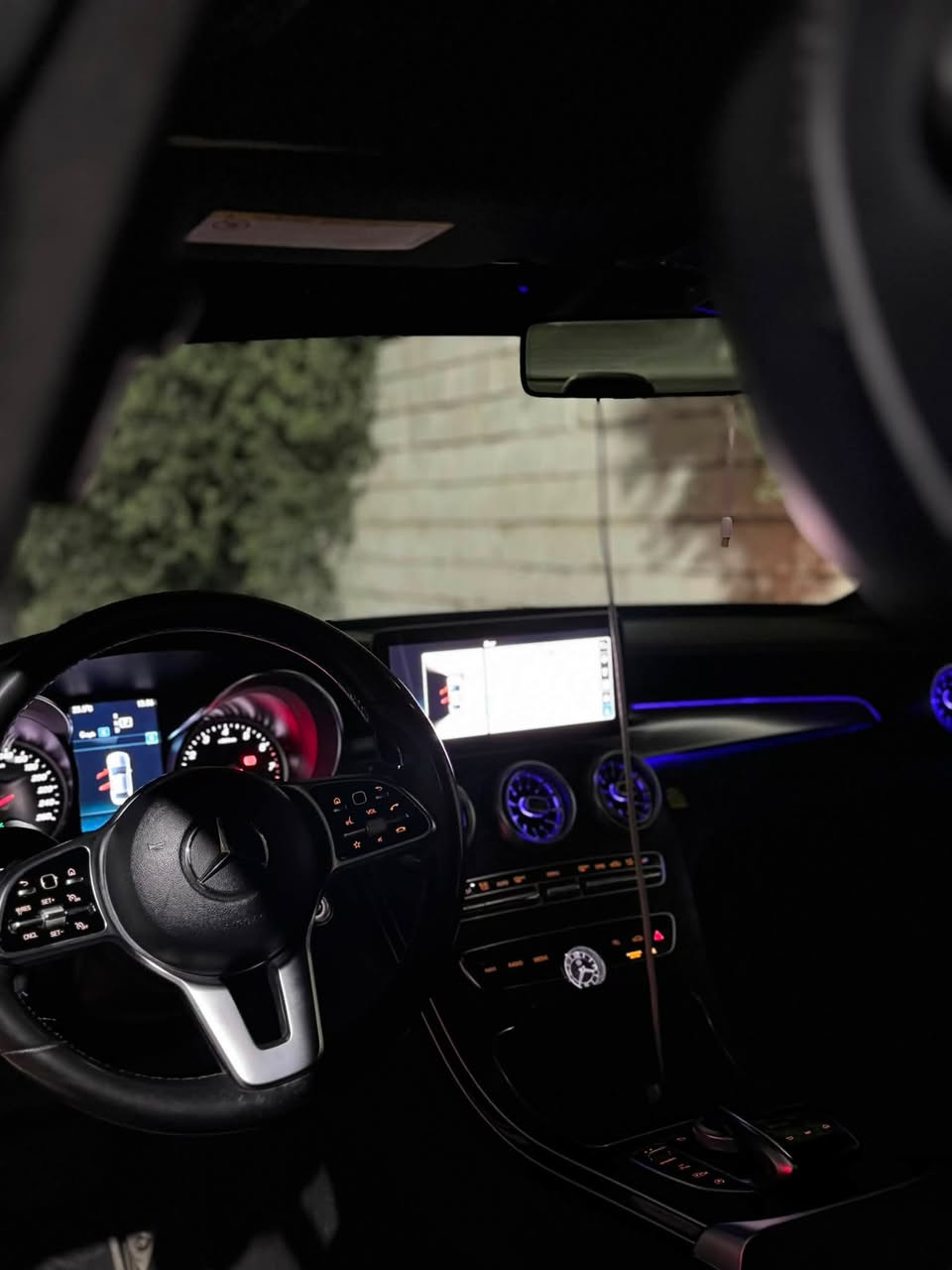 السلام عليكم 

الرجاء قراءة التفاصيل كاملة 
مرسيدس أصل C300 amg موديل 2019 
ماشية 106 الف مايل قابل للزيادة 

🔴 السيارة كلين تايتل كفالة عامة 
عدى كم شخط أثر خباثة صارن بالعراق وتحكل ع كدهن ومامبينات 

✅ فول الفول أعلى شيء بالC
بانوراما + جنطة كهرباء + أربع بصمات أبواب + مري تعتيم وقلاب ونقط عمياء وإنارة ترحيب + كشنات جلد وكهرباء وتدفئة + شاشة كبيرة أبل كارب بلاي وأندوريد أوتو + 5 أنظمة قيادة + نظام مانع تصادم ذكي وتفاعلي + إنارة داخلية 64 لون + تحمات ستيرن لمس + أوتو ستارت + 4 كامرات + حساسات 360 + رادارات 360 + شاشة عطلات والخ.. 

🔴 السيارة مكينة مفتوحة ع أيدي واشتغلتها شغل درجة أولى وصفر مسج    

رقم دهوك بأسمي تحويل ثاني يوم
السعر 200 وبيها مجال 

*منزل من سعرها سعر المكينة وهيَ مكينتها تمشي بعد 100 ألف
خواتها المو كلين ب240 و250
ف هاي تعتبر بلاش 

 و الله يوفق الجميع ♥️


**إذا كنت صاحب هذا الإعلان وتريد حذفه لأي سبب، رجاءا أرسل رسالة إلى الدعم الفني**