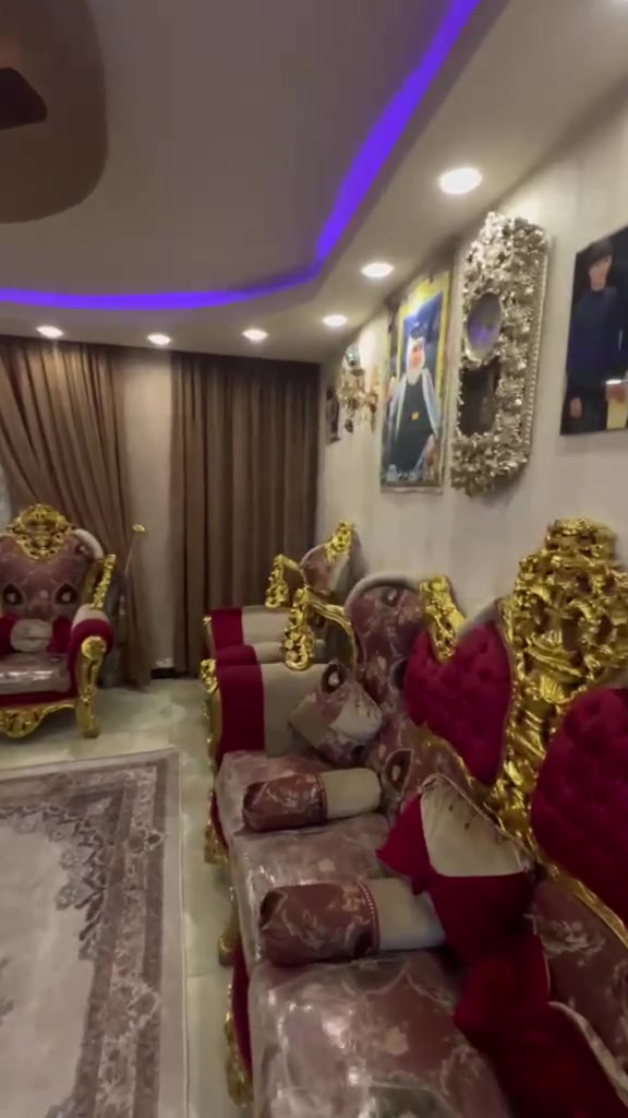 تخم تاج ضخم صبغ حراري خشب عاج ١٢ مقعد 
للبيع مليون ونص وبي مجال للشراي مكاني الشعب حي اور


**إذا كنت صاحب هذا الإعلان وتريد حذفه لأي سبب، رجاءا أرسل رسالة إلى الدعم الفني**