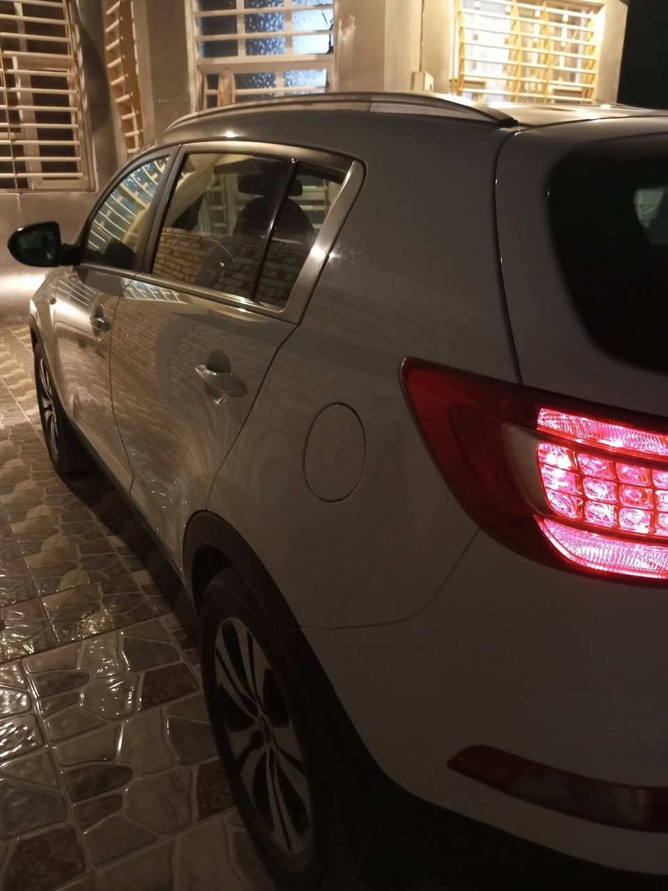 ‏سلام عليكم للبيع  سبورتج 2014 خليجي رقم بابل بأسمي  انكليزي سنويه 2031 هزه جديدة مكفوله من الصبغ سيارة جاهزة من جميع النواحي  مواصفات ويل كروم كامره خلفيه تحكم جهتين عنوان الديوانيه السعر ١٥٠$ رقم الموبايل ***********
‏
