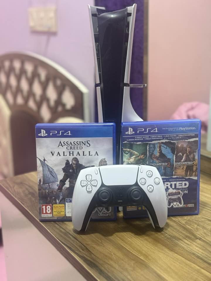 سلام عليكم للبيع بليستيشن 5 سلم ذاكرة واحد تيرا كلش نضيف وكلشي مابي وما مستعمل هواي ويا جويستك وحدة واقراص ثنين انتشارتد الكلكشن الي هي 3 اجزاء بقرص واحد ال 1و2و3 وقرص اساسن كريد فالهالا اشتريتهن ثنينهن ب45الف البلي سعرة هو والاقراص 670 الف وبي مجال قليل رقم الهاتف *********** العنوان البصرة القرنه الشرش الكريم
