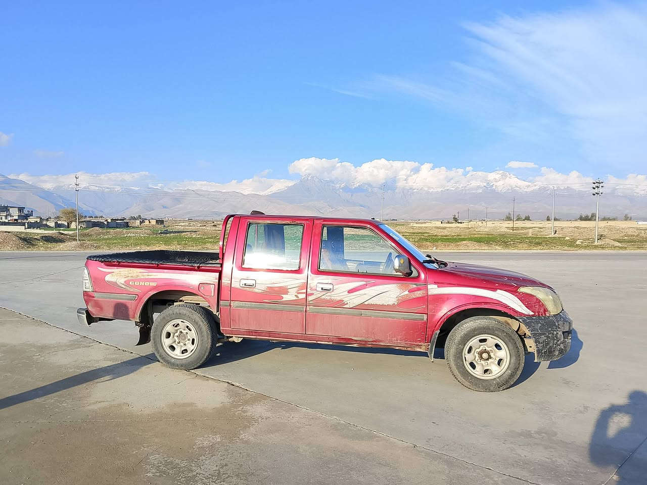 سڵاوی خوای گەورە تان لێ بێت  پیکاب گۆنا مۆدیل 2008  گێڕومەکینەو ئەکسلی بەشەرتی دەفی تەر  مەنەفێست ئەسڵی لەگەڵە چوار تایەو ویلی لۆکی لەبنە سەیارەکە بیلاد کابرێ تەرە کارەبای هەموی ئیش دەکات  جام کارە بایە سحرەکەشی22گەڵاو محامەلە بۆداواکردن مەسج بنێرە یان تێل بکە ساوداش دەکەم شوێنم قەڵادزێیە ***********
