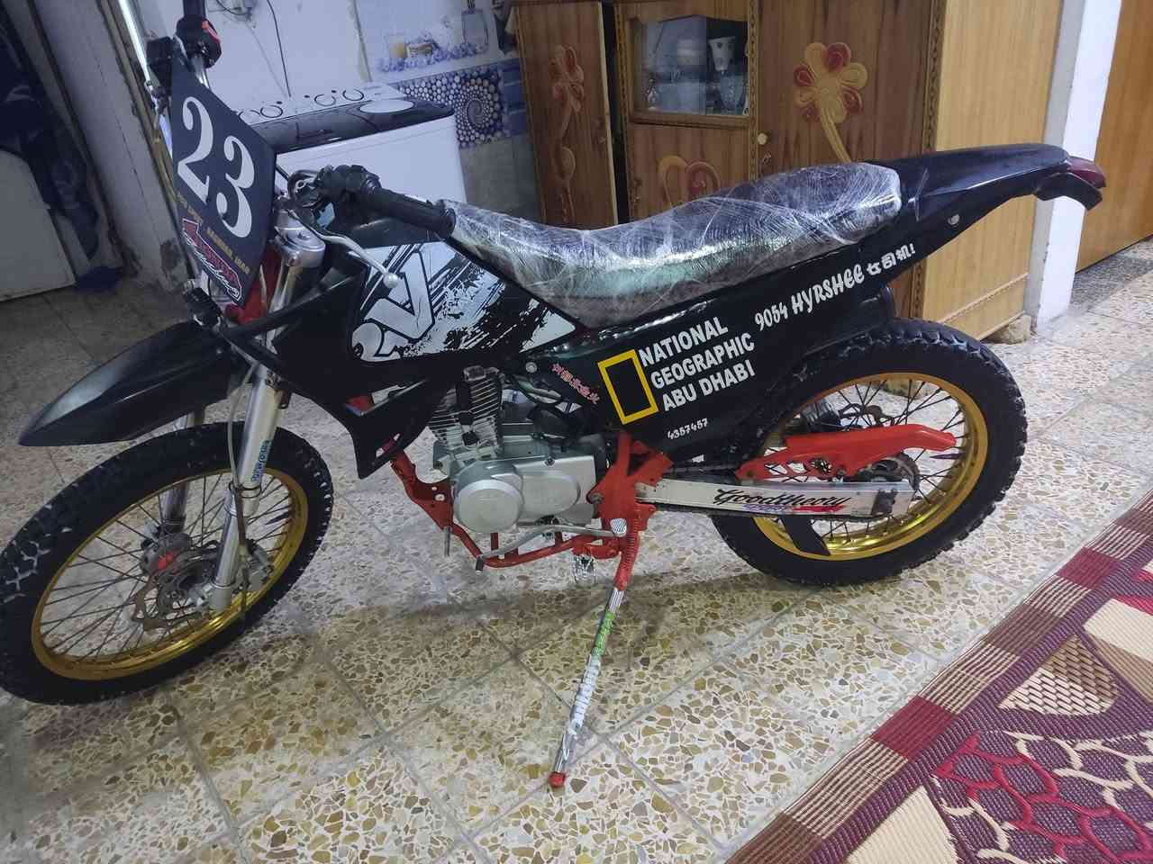 للبيع دراجه نوع قفاز مديل 20
اصولي كاملا مابيهة نقص برغي سعر (مليون) وبيهة مجال 
مكينه اربعه كير لصلي ايراني شادلهة موشمه مكاني نجف
رقم تليفوني/***********
