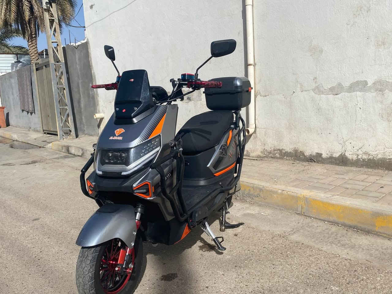 السلام عليكم ماطور شحن للبيع نوع ماسه افضل شركه ماطور بعده جديد ونضيف مستعمل شهر ونص 6 بطاريات كبار مال شركه ماسه شرط الفحص وين ماتريد افحص اربع سرع سرعته 99 موديل 25 دبل إشاره هورن لايت زنون عالي ناصي تثبيت سرعه نضام بك رجوع إلى الخلف وياه خوذه وسعره 725 بي مجال عنوان رمادي تأميم اتصال على رقم ***********
