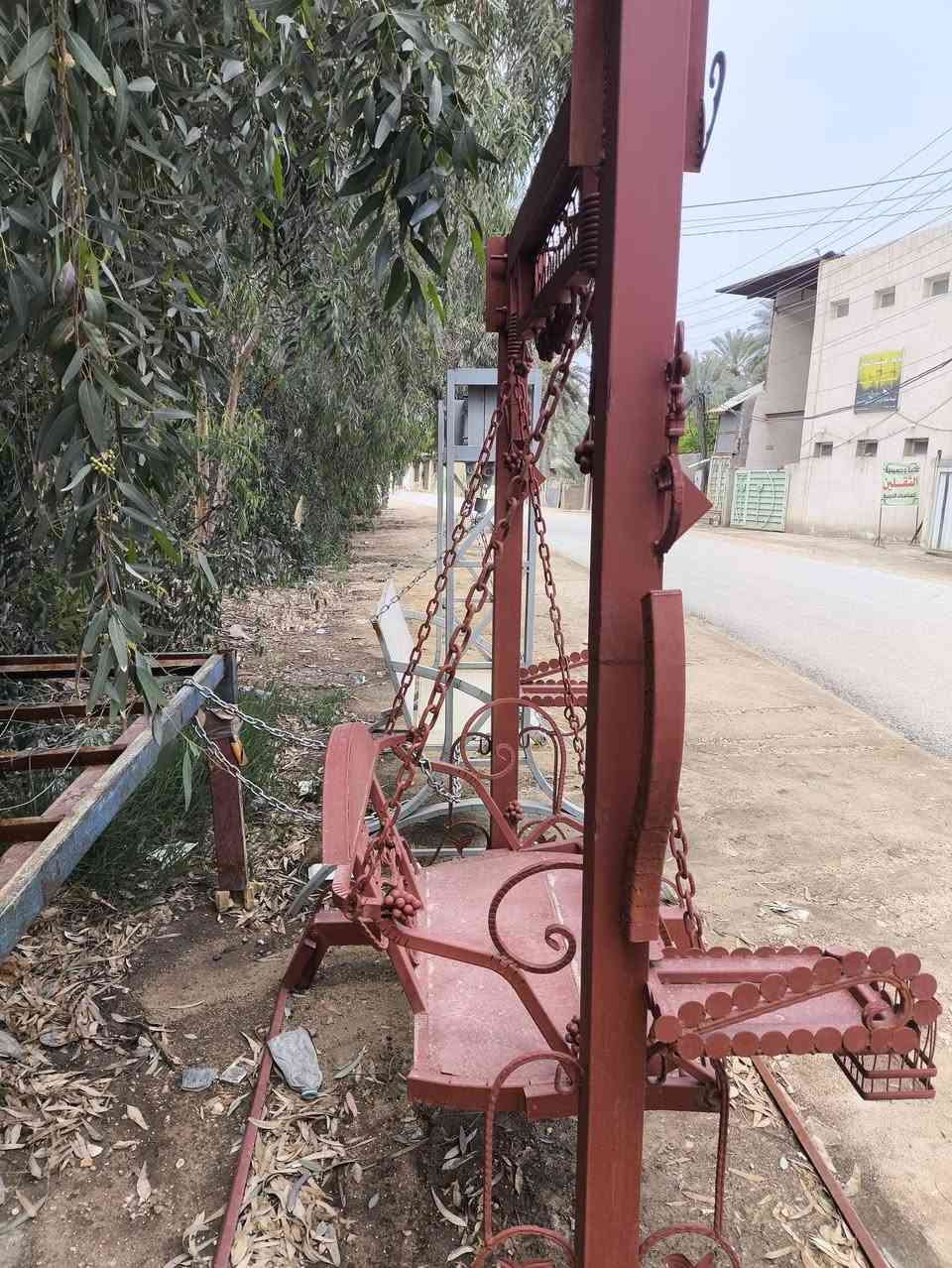 #مرجوحتين
#الحمره_عرض_متر_وربع_وارتفاع_مترين_وربع_قويه_جدآوتتحمل #وزن_ثقيل_حديد_ثقيل_وتتطبك_وتصير_بمكان_صغير_مصبوغه_ضد_الزنجار_والجمال_شوفت_عيونكم_اما_الرصاصيه_عرضهه
#متر_ونص_وارتفاع_متر_ونص_وسع_ايضآ_شخصين_وهم_تتفصخ #وتنضم_اذا_مامحتاجينها_وكلهن_براغي_وثنينهم_حديد_ثقيل_وهم #الجمال_شوف_عينكم_واي_استفسار_الخاص_مفتوح_وتدللون_اما_سعر_الحمره 250
  #والرصاصيه 150 #ومجال_شي_بسيط_جدا_جدآ_رجائآ_بدون_احراج_المكان_كربلاء_البوبيات_قرب_اسواق_برتقاله


**إذا كنت صاحب هذا الإعلان وتريد حذفه لأي سبب، رجاءا أرسل رسالة إلى الدعم الفني**