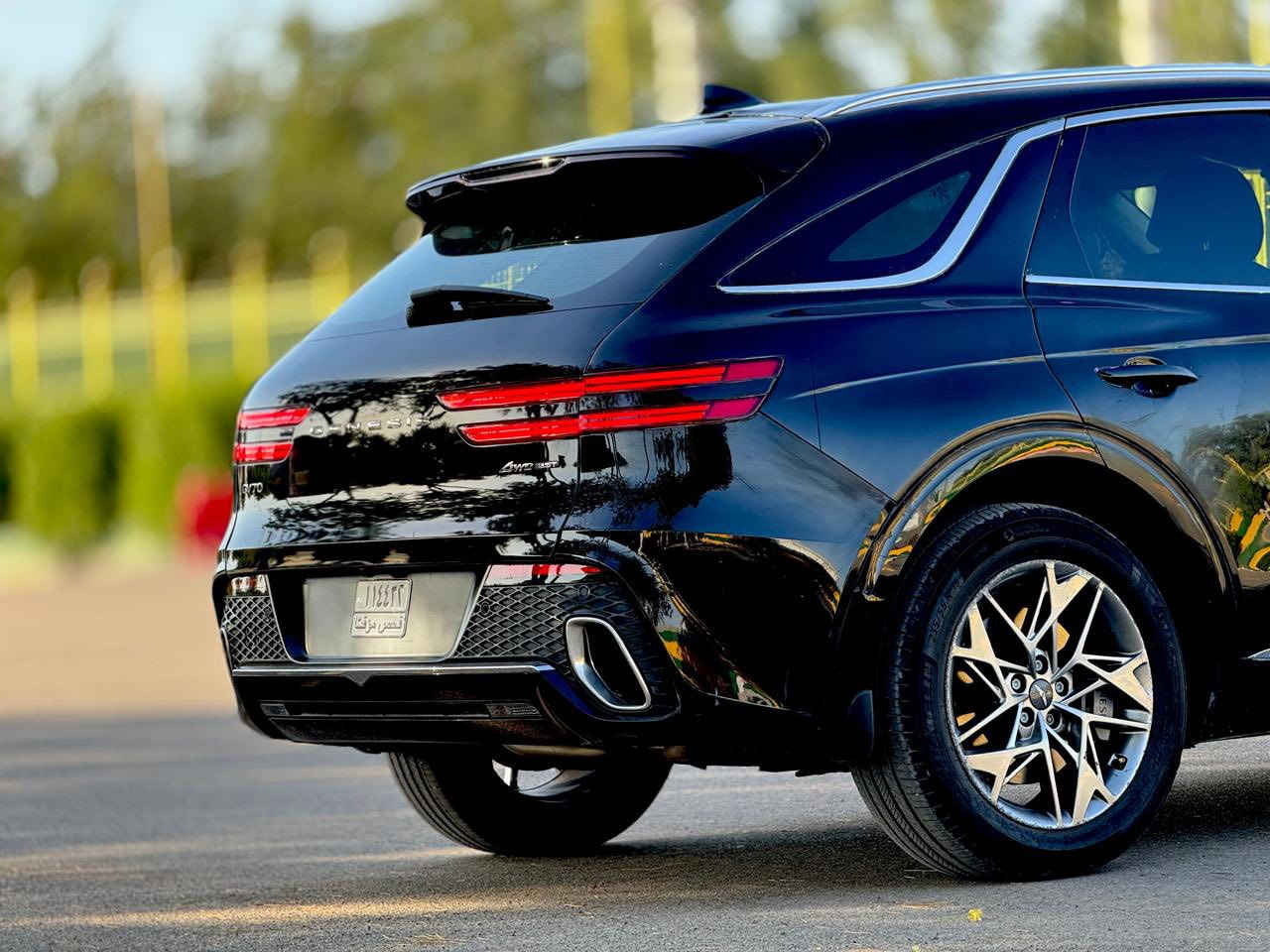 السلام عليكم
جنسيز Gv70 موديل ٢٠٢٤ 
فول مواصفات ١/١ سياره كامله مكمله مانقصه اي شي 
السياره بدون رقم رقمه فحص 
خمس كامرات 
كشن كهربائي تدفئه تبريد 
ترحيب ذاتي 
رادار 
مواصفاته كلش هواي ومعروفه 
مكان السياره بابل الحله 
سعره مناسب جدا جدا 
للأستفسار ***********
