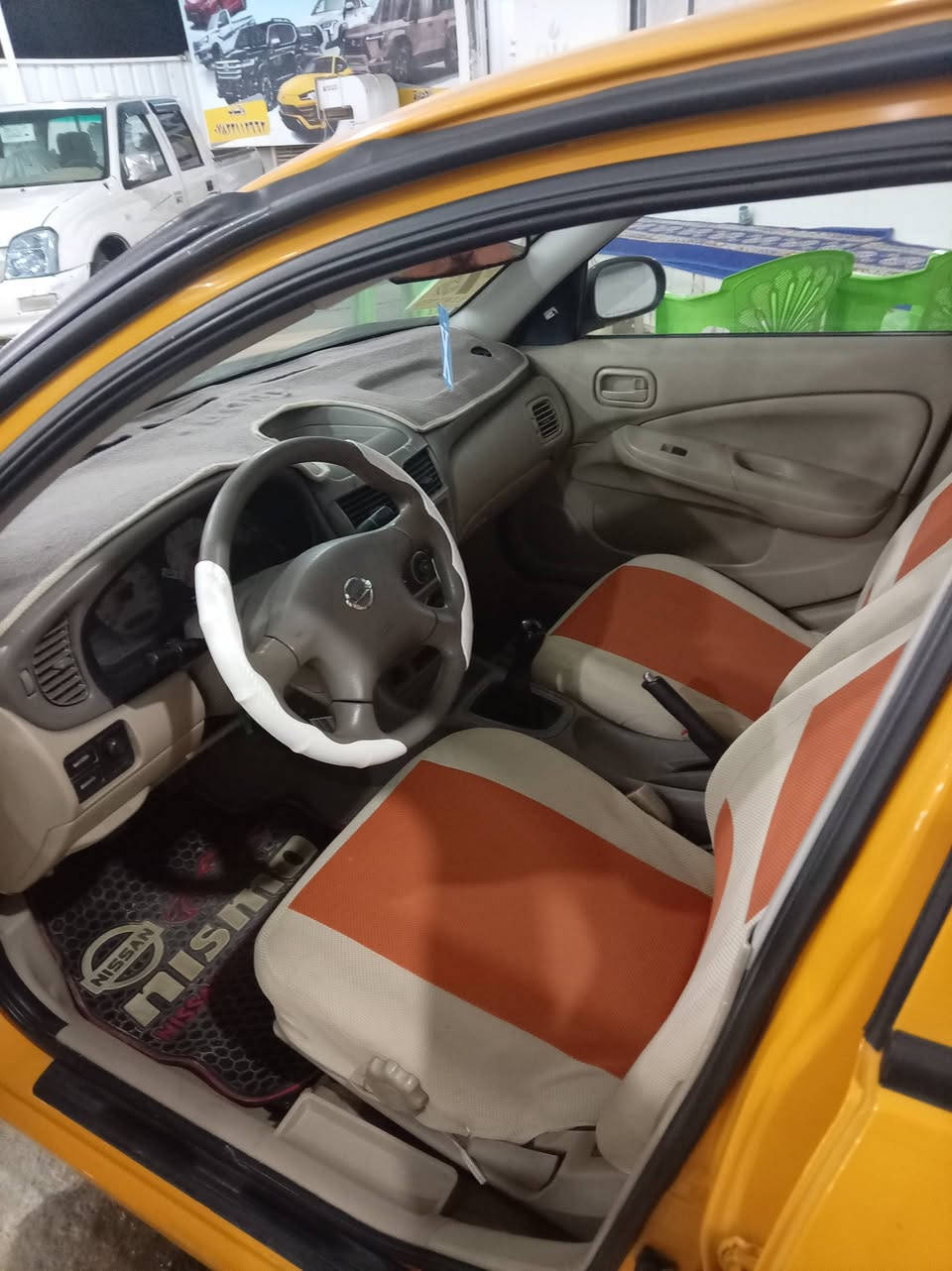 سلام عليكم للبيع موديل ١١ رقم بغداد دولي مصفره من الكراج سيارة وظع شركه كفاله ماعده شبر صبق بجاملق الخلفي ماشيه ٢٧٠ الف حقيقي سعر ١٠٢ وبيه مجال رقم *********** مكان سياره الأنبار هيت الفرات علمن تخم تاير قبل ساعه من شديته شرط ماتصرف عليه شي
