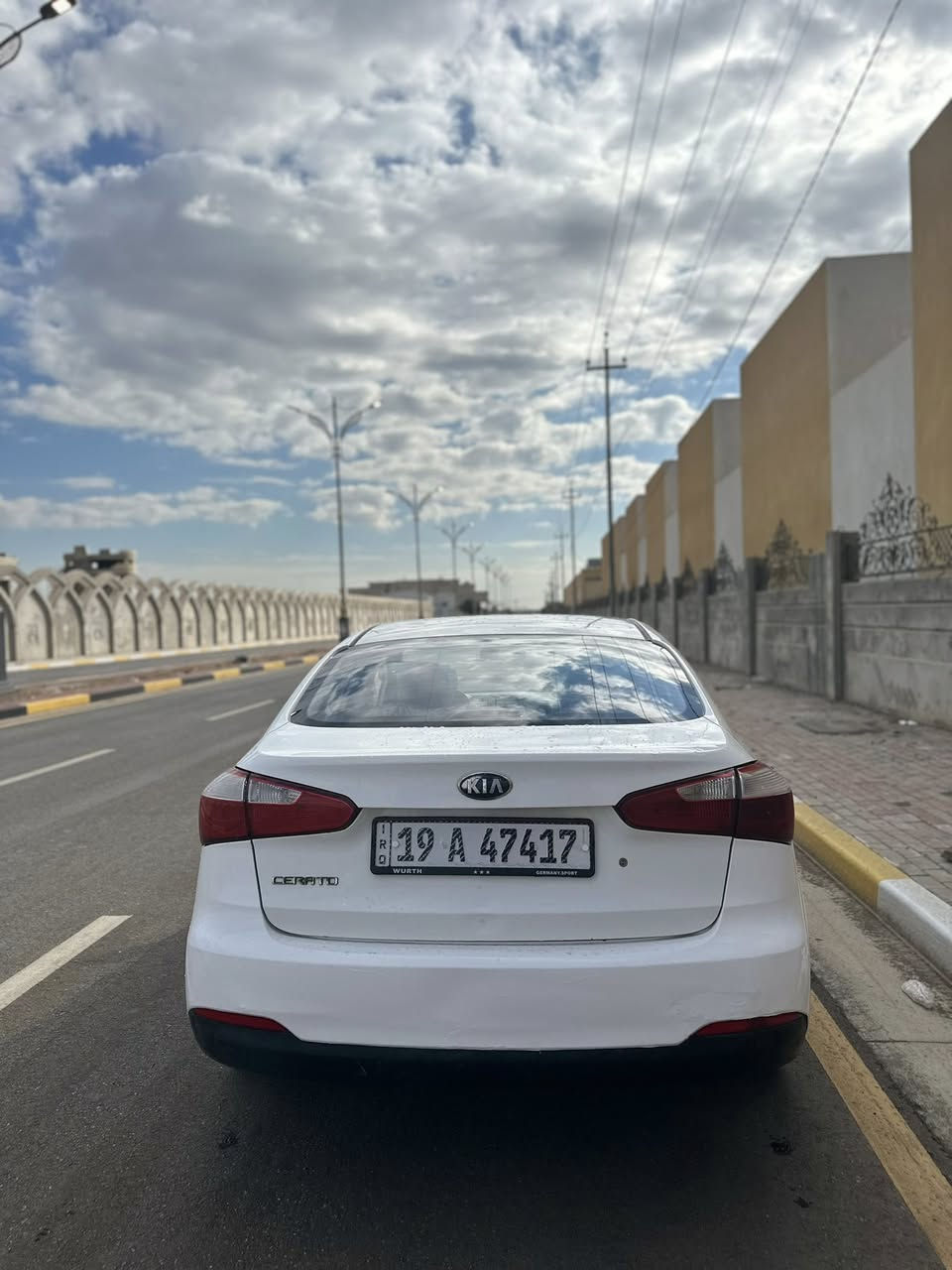 السلام عليكم
كيا سيراتو 2014 للبيع 
حادث السيارة موضح بالسونار 
السعر 96
لاستفسار اتصال على ***********
