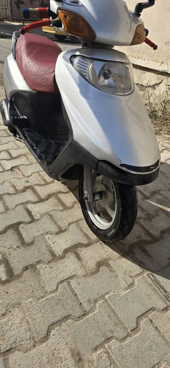 سبيسي ماليزي.
بيها مكينه ياباني. خرسه

كهربائيات سلف كلها شغاله. مابيها نقص

قفل من الاخير. ب 325

كوت / حي الجهاد

***********
