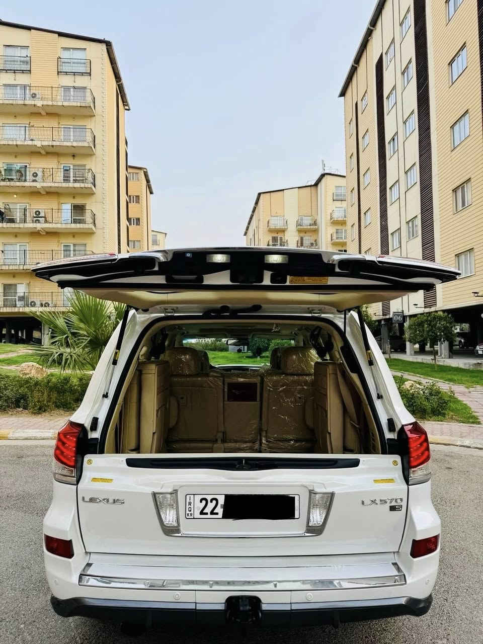 لكزز 2014 بريم LX_570
سياره تحفه ماشاالله 

هيبة شوارع مكفول كفاله عامه من الدعاميه إلي الدعاميه 

بدون بارد بدون صبغ بدون , بدون رصعات 

بدون حتى شخط    

محرك كير  بشرط مامفتوح سياره حيل نظيفه كلشي علي بلاد لوك السنويه بشرط تحويل و غرامه سياره مابيها دينار مصرف كامل من كل نواحي نظافه 100٪؜ كامل سيرفس بدون نقص و بدون مصرف سياره اي نقص مابيها 4 ايطارات و ويل بيلادي لوك اطارات دنلوب اصليه  /تحويل و كاله حاظر ماشيه (140) الف كيلو حقيقي بشرط  

السعر علق ويوصلك  🗞️ 

فول فول مواصفات

بصمه 

الانزيلاق 

شغال 

كشن جلد و هيتر

راس ديفيدي 

كاميرات

ثلاجه 

زينون 

جلد جاف تدفئيه شفط 

التبريد خزينه

نظام ايكو ،سبورت

حساسيه الديك الموخره

مرايات 

الفتحه 

باب خلفي جك 

رادار امامي 

مواصفات اخرى

المكان :ذي قار 

 للتواصل خاص مفتوح 

‭0772 686 6464‬

***********
