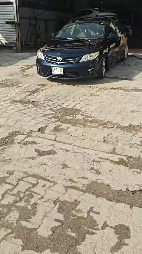 كورله لبيع 2013 سياره بيه باب معدل عل بارد فقط بدون دواخل مكفوله من كلشي كله بل شرط من دعاميه لد عاميه مكلف بل نشر رقم صاحبه ***********
