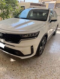 للبيع سورنتو 21 خليجي مكفولة مواصفات  محرك 6 سلندر  ثلاث أنظمة قيادة ش...