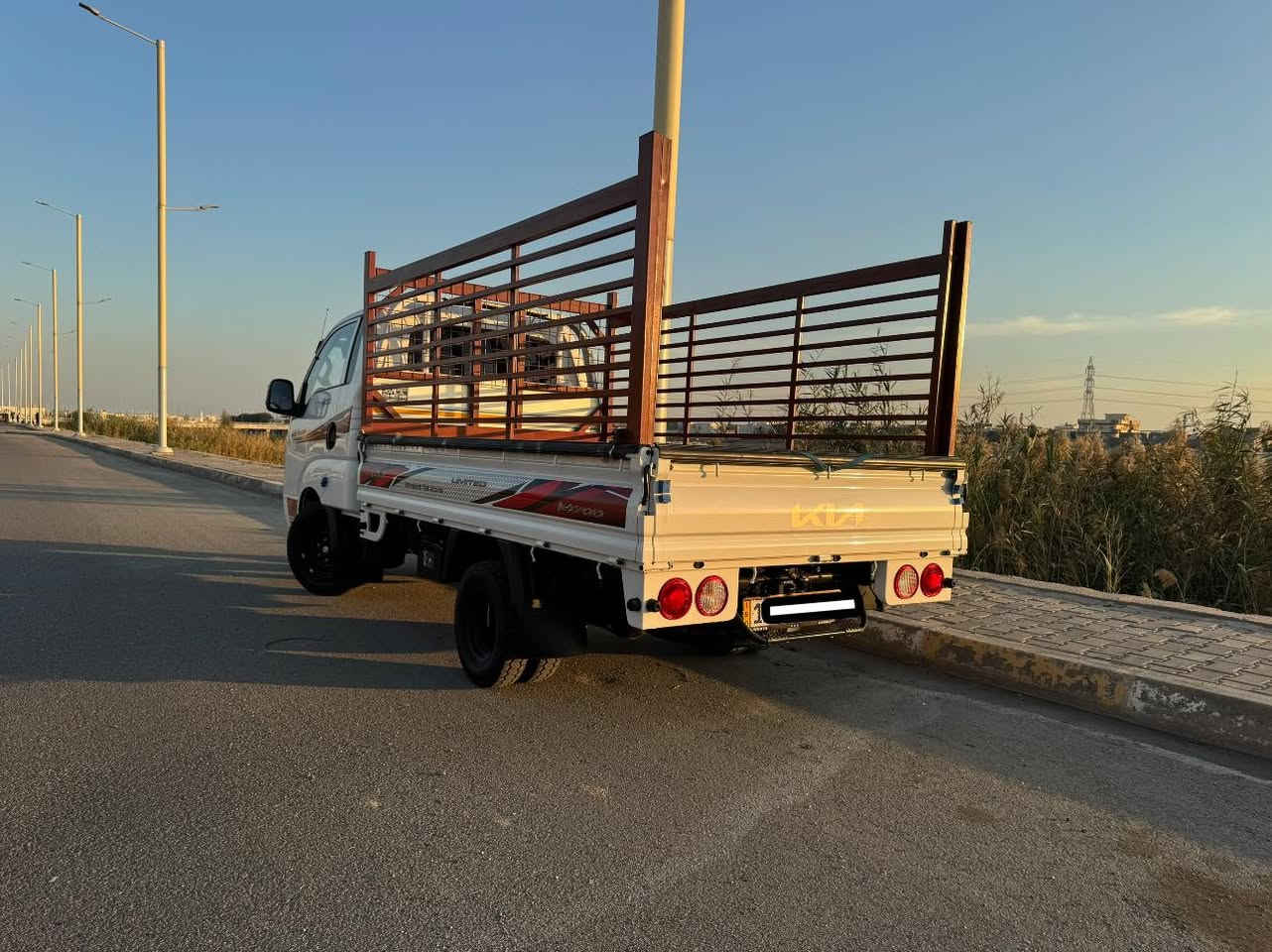 سلام عليكم
كيا 2025 رقم بغداد تحويل ثاني يوم
ماشيه 4300 
ملاحظ بدون محجل 
السعر 167وبيه مجال بسيط 
العنوان الانبار الرمادي 
***********
