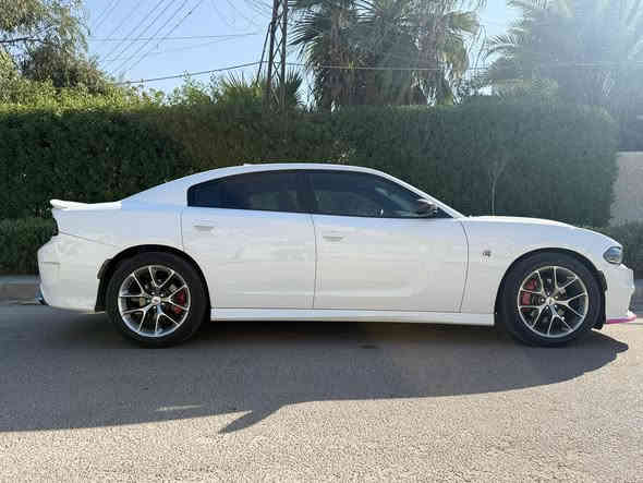 سلام عليكم
دوج جارجر موديل 2023 GT صور الحادث بل منشور بدون ايرباك وتبديل وفتح بارد قبق صندوك واضح بل صوره بارد صغير جاملغ امامي ايسر واضح بل صوره وصار بيك كارت تكحيل اثر تحميل واضح بل صورة باقي سياره كفالة سياره بعده على وضع شركة ترقيم جديد السعر 280 ورقه 
بغداد / الشعب / شارع الاسواق مركزيه 
هـ/***********
