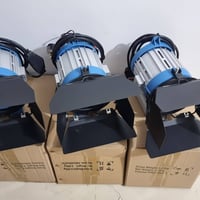 اضاءة مستمرة 650 واط شمسي سينمائي جديد  متوفر توصيل 07715282169