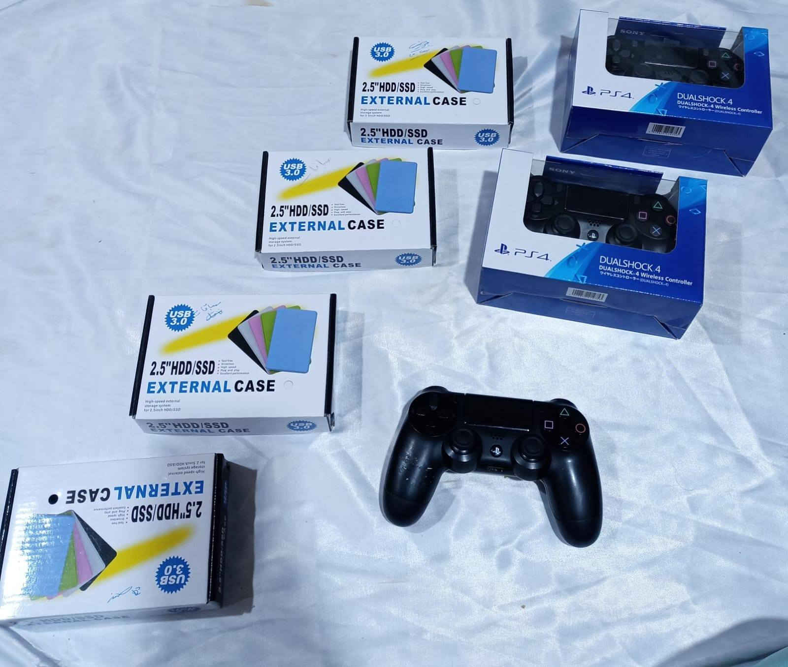 السلام عليكم

#هاردات بلي فور مهكر لعب مباشر موسع مع راك يو اس بي ثري حجم 500 كيكا بسعر 25 الف
#جوستك اصلي بلي فور بسعر 25 الف
#جوستك تجاري كوالتي عالي بطارية اصليه بسعر 10 الف

العنوان / النجف الاشرف 
رقم الهاتف / ***********
متوفر توصيل 5 الف كل المحافظات
