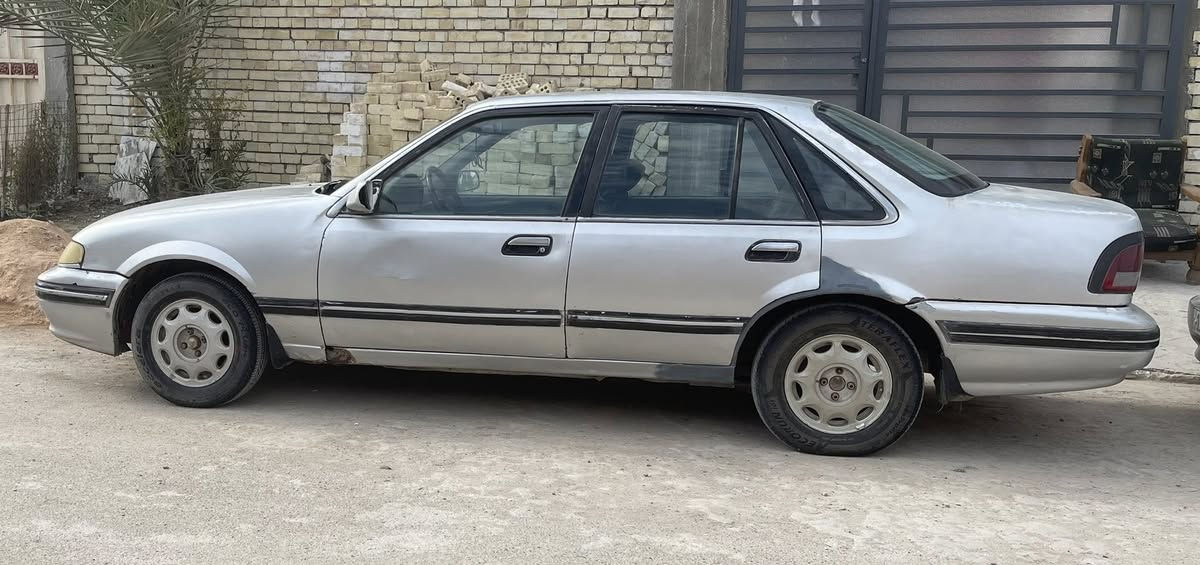 أبرنس موديل 1993 بسمي رقم بغداد رقم جديد كير ومكينه وصدر وتخم تاير زينات ما بيهاا ضربه 
سعرهاا ٢٥ وبيها مجال قليل مكانهاا محمودية 
***********
