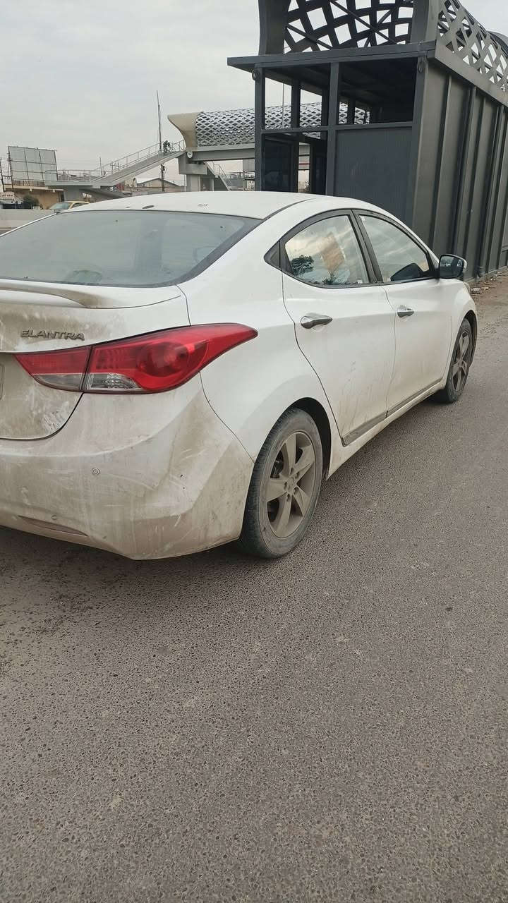 السلام عليكم النترا خليجي موديل 2012
بدون اي ضربه ما بيها اي صبغ مكينه 1800 دوش مكينه كير مكفولات رقم مميز سيارة كل نقص ما بيها عارضها 97 مع المجال القليل *********** اتصل فقط مكاني بغداد
