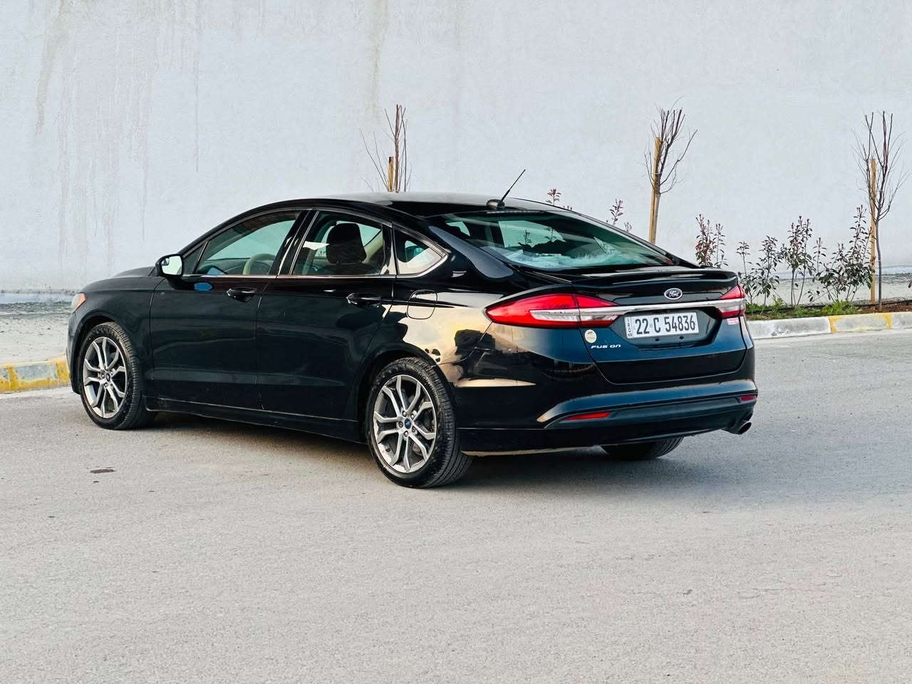 فۆرد فیوژن 2017 ڕەنگی ڕەش)***********
 سەیارەکە ١پارچەی بۆیاخە بێ ناوگرتن بێ ئیرباگ پێشو دوای کەپسە  سەیارەکە مەکینە گەرەیەبەشرتە مەکینە ۲.٥ بێ تۆربۆیە گێڕو مەکینەی نەکرواتەوە سەوتوو دەنگ و بوخاری نیە پێش و دوای تەقەو ڕەقەی نیە هەموو گیانی بەشەرت سەنەوی ڕەقەم و هەموو شتێکی تازەیە. سعری115 گەڵاو مەجالێکی کەم 
. رانية, السليمانية
