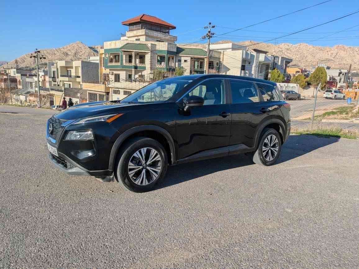 NISSAN ROGUE SV 2023 AWD
نظام الدفع:  (AWD)
ناقل الحركة: أوتوماتيك CVT.
المواصفات الخارجية (SV):
إضاءة LED (لايتات أمامية وخلفية).
بصمة أبواب (دخول ذكي).
المواصفات الداخلية والراحة:
مقعد سائق قابل للتعديل كهربائي
شاشة معلومات وترفيه تعمل باللمس
تشغيل عن بعد + بصمة تشغيل.
نظام تبريد لمس (قطعيتن).
الأمان والتقنيات:
رادار أمامي (تحديد مسار/تنبيه اصطدام).
رادار جانبي (نقاط عمياء) + رادار خلفي.
كاميرا خلفي
فرامل يد كهربائية (Auto Hold).
نظام القيادة شبه الذاتية ProPilot Assist.
خيارات إضافية (ميدنايت/SV premium)
سعر 170 ومجال بيع او تبديل
صور حادث بالمنشور
رقم شاصي
5N1BT3BB0PC822530
رقم موبايل/ واتساب + فايبر
*********** دهوك, العراق
