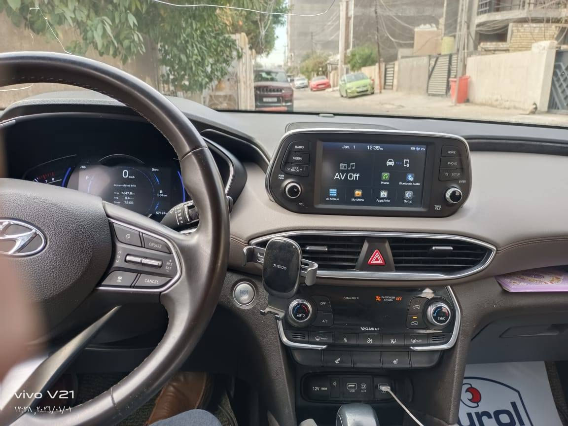 سلام وعليكم
هيونداي سنتافيا موديل 2020 فول اعلى فئه
ماشيه 57الف كيلو
فول مواصفات
بصمه
ثلاث انضمه قياده
بانوراما
رادارات 360 تحديد مسار نقط عمياء تنبه خروج من مسار  كامره خلفيه دواره تدفة كشنات جلد و كهرباء فول تحكيم مقود مثبت سرعه وبعد وبعد بيه موصفات
اضرار قبق جنطه بدون يرباك موضح بلصوره
سعر 190وبيه مجال 
رقم بغداد
مكاني بغداد العامريه *********** بغداد, العراق
