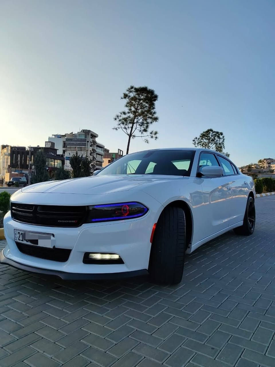 سلام عليكم جارجر موديل ٢٠١٦ وارد كندي كلين تايتل مكفولة باسمي ماشية ١٤٣   مواصفات sxt معروفة ويل 20 شاشه جبيره  كامره  وبعد بيه موصفات  سياره جاهزه واي نقص  مابيها والسونار مرفق بالمنشور السعر ١٨٨ عنواني بغداد المنصور للاستفسار اكثر ***********
