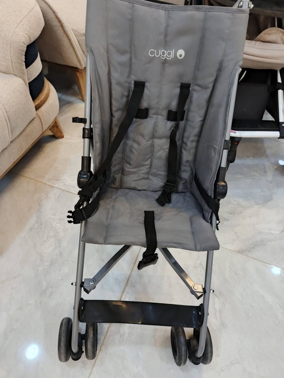 للبيع اصلي مستعمل شي قليل
***********
