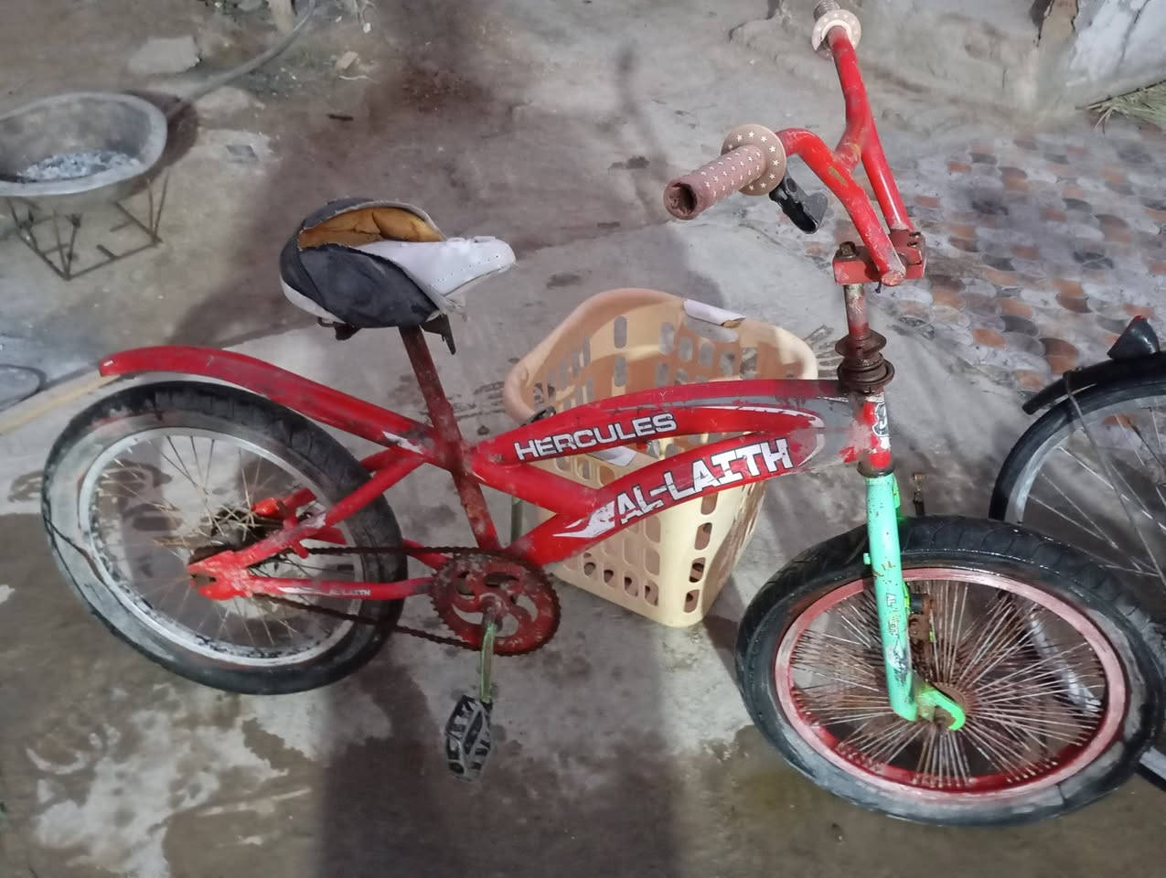 بايسكلات لبيع المكان الحمزة الغربي السعر مناسب اليريد يراسلني خاص


**إذا كنت صاحب هذا الإعلان وتريد حذفه لأي سبب، رجاءا أرسل رسالة إلى الدعم الفني**