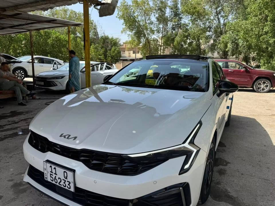كي فايف  خليجي ٢٤ فتحة سقف وبقية المواصفات معروفة السعر 185  وبيها مجال للشراي حك الجية مكانها ناصريه مركز تواصل ***********
