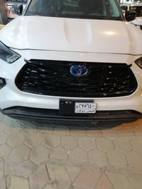 هايلندر للبيع موديل ٢٠٢٤ فئه. Xle  فتحه بصمه حساسات أمامي خلفي شاشه جب...