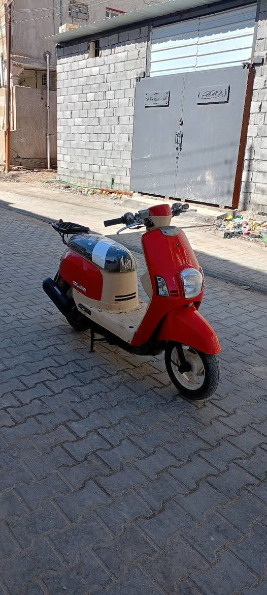 دراجه بوليس دراجه رمبه محرك حلوه ناعم مامفتوح كفرات بلد ختم واحد ويه المكينه المكان تنومه السعر 800الشراي يجي خاص ***********
