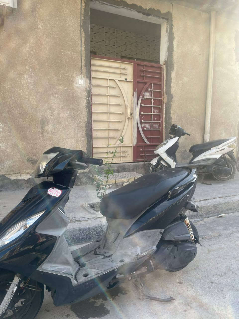 دراجه جديده صاله اقل الشهر نازله رمبه برغي ما مفتوح بيه جيب الف فيتر وتعال افحص برغي ما مفتوح بيه دراجت كله بلاد صاله اقل من شهر نازله رمبه مكاني بغداد الحريه لل تواصل بس وتساب او اتصال عل رقم ***********
