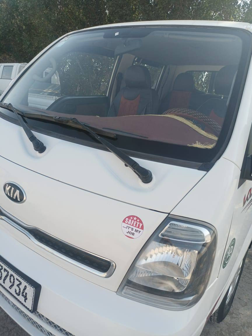 السلام عليكم للبيع دبل قماره كيا بنكو نثية 2700  موديل 2021 رقم القادسيه.نكليزي. باسمي تريد تحويل تريد وكاله
مشروع وطني داخلة هزة مكفولة كفالة عامة كير اكسن  شاصي ورقم شاصي شرط مكفولة من الشخط و الضربة والصبغ كلة على وضع البلاد شرط بس اليدور نظيف يتصل سياره شرط ماشيه 87 لسونارر.‏‪
 السيارة خير من الله ماعايزها شي الدواخل صدر جديد تدفئه تبريد ثلج خير من الله السيارة  مجال ماعايزها شي  كلش السياره نضيفة  بمعنى السعر 158 وبيه مجال الكلمةللاستفسار اتصل‏‪‏‪
‏‪***********‬‏
