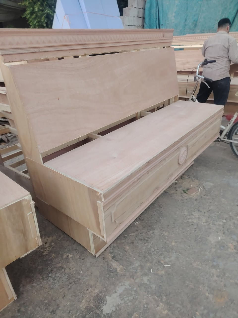 1..سعر متر ديوان #الصاج 175/ نشتغل قسط بدون تحميل 
2..سعر متر ديوان #المودرن 100 
 ويقدم معرض بيت الزان  لزبائنه الكرام أحدث موديلاته من الدواويين  الصاج و الملكيه والمودرن  بمواصفات راقيه
 مع ظمان حقيقي لمدة 20 سنه من تاريخ الاستلام  مع طابوريه وكوشات
ملاحظه:: نعمل حسب طلب الزبون من تغيير لون القماش وحسب القياسات الزبون ولدينه كادر يذهب لمنزل الزبون لاخذ القياسات


**إذا كنت صاحب هذا الإعلان وتريد حذفه لأي سبب، رجاءا أرسل رسالة إلى الدعم الفني**