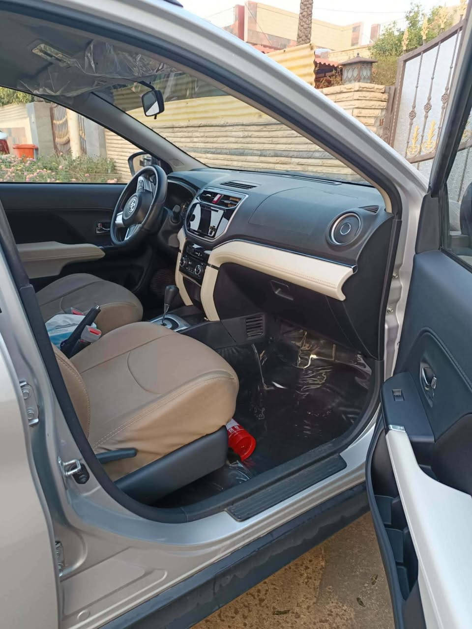 للبيع تويوتا راش موديل 23 ماشية 23 ألف كيلو 7 راكب خليجي بغداد محرك 1500 vvt i تنفس طبيعي تحكم ستيرن حساسات خلفية اشايربالمري دفع خلفي اكسل دبل بصمة قطعة صبغ فقط للاستفسار ***********
