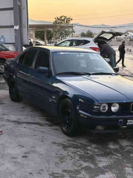 Bmw1991
ارمي بلاستيك سليماني به شه رتي اوه ليات
***********
***********
ماشاالله له قوه تي 
525
گير عادي 
بيش و دواي ده عمي نييه 
هه موو گياني به شه رتي سه د فيته ر
زور زور توندوو توله 
سه ياره كه مالي دوسته 
چوارتايه ي لوكي له ژيره 
ناوي لوك لوك 
سليماني السليمانية

