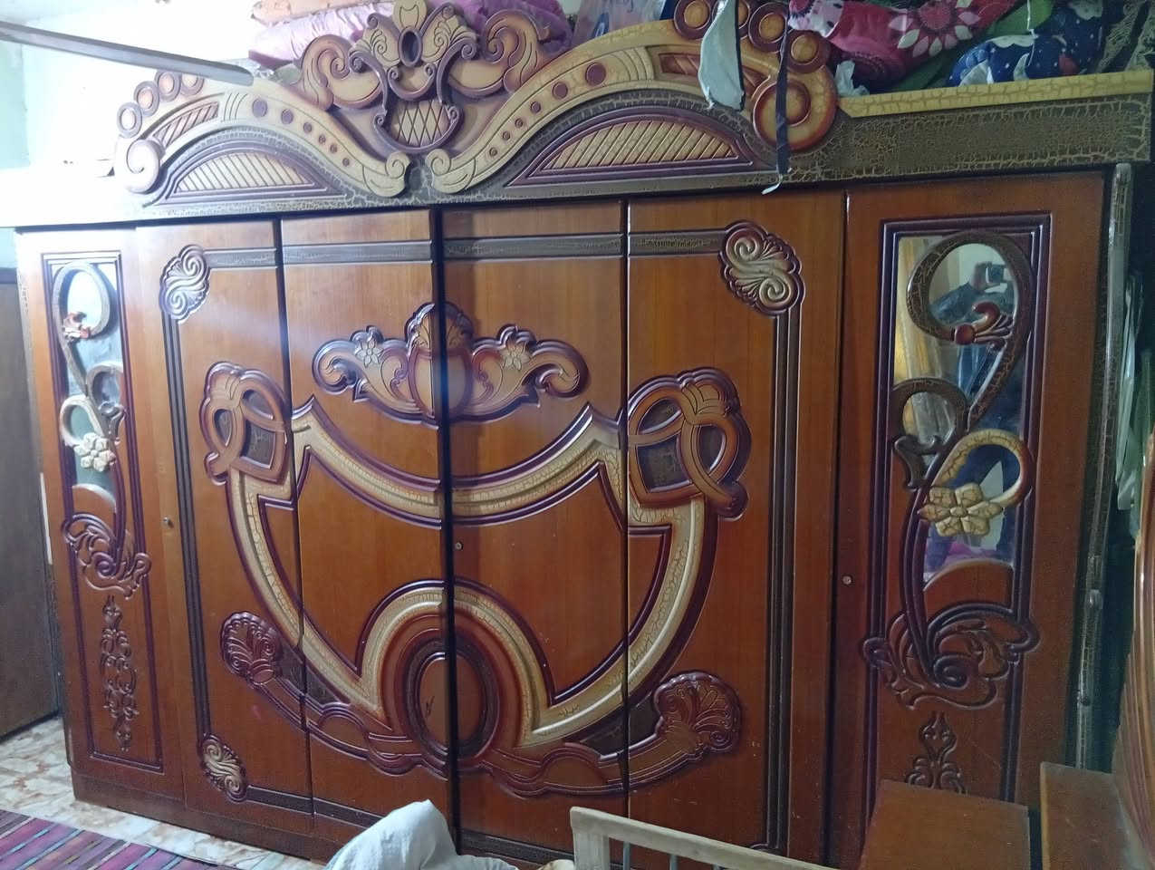 غرفه للبيع مكان الناصريه سعر ٥٠٠ وبيه مجال الرقم ***********
