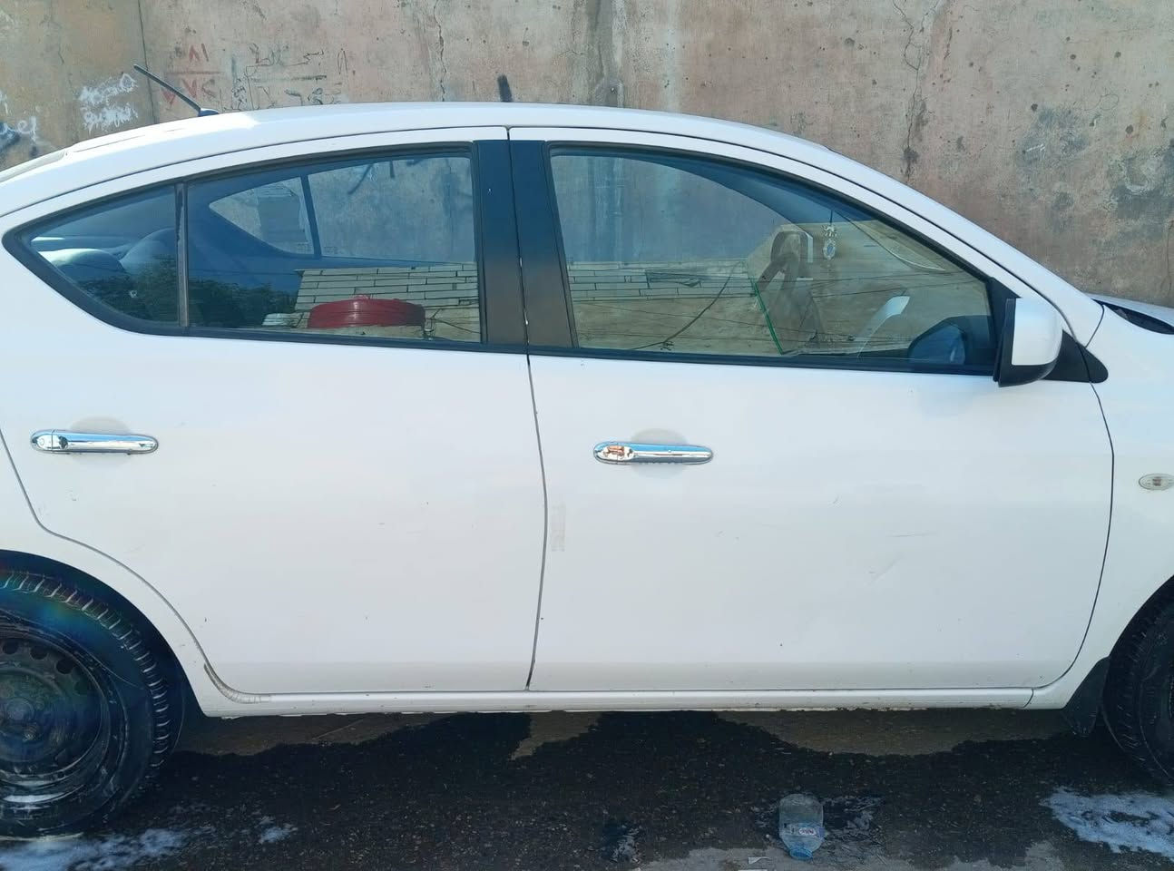 اسلام عليكم سني 2017 بسمي سنوية
ل 2028 سيارة مكفولة عدا بارد قليل وطخه بجنطة قليلة 
هندي بليتة زركه السعر 105 وبيها مجال قليل عنواني البصرة 
غير متواجد على الفيس للاتصال ***********
